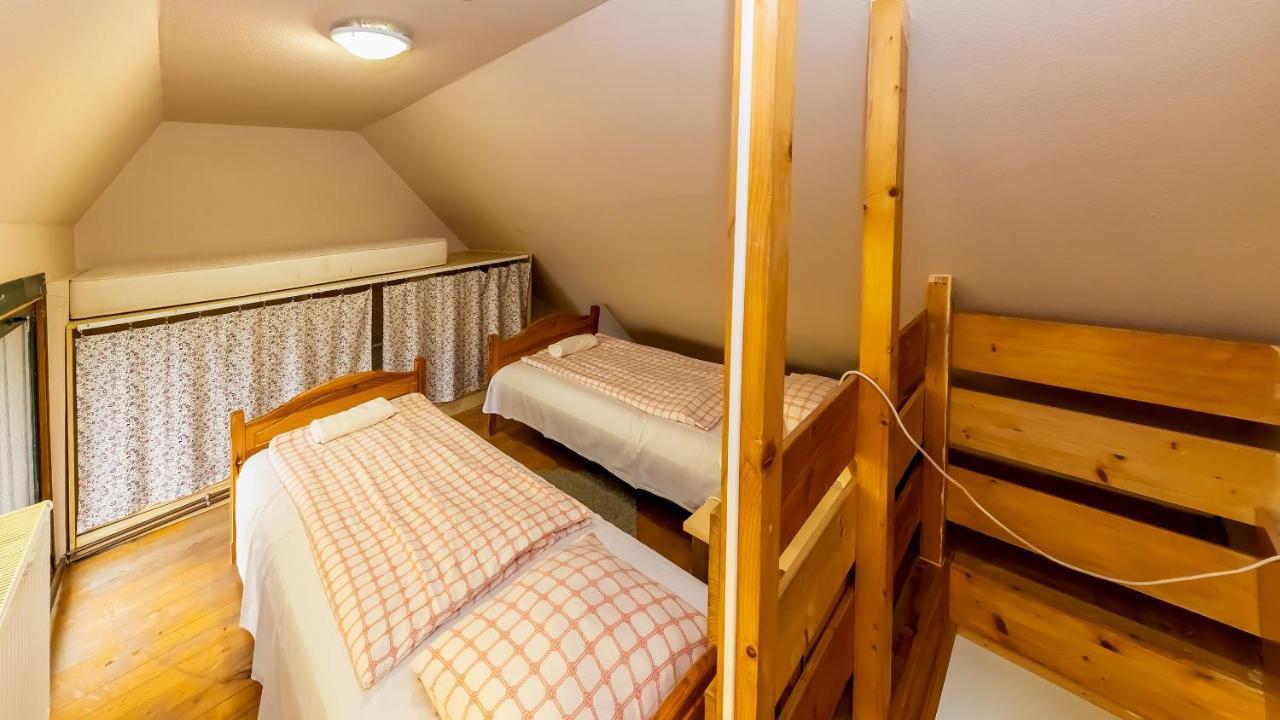 Bed and Breakfast Csillagtura Panzio Эгер Экстерьер фото