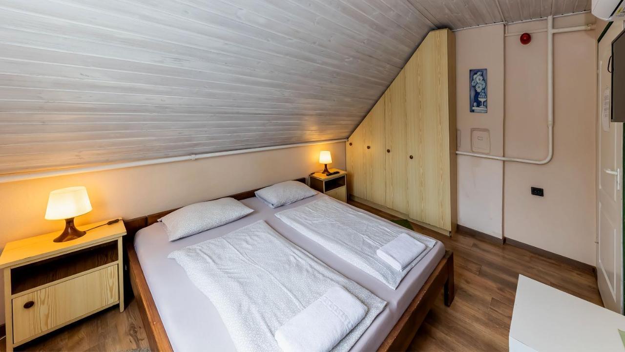 Bed and Breakfast Csillagtura Panzio Эгер Экстерьер фото