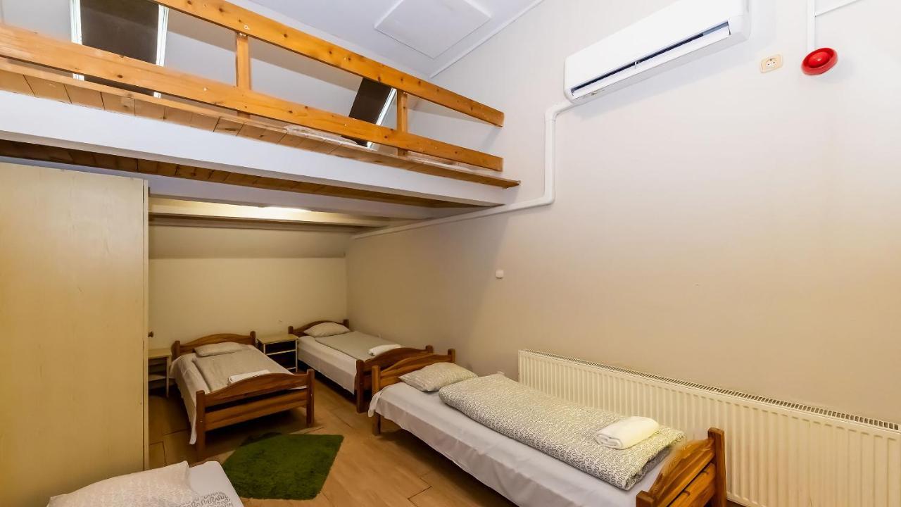 Bed and Breakfast Csillagtura Panzio Эгер Экстерьер фото