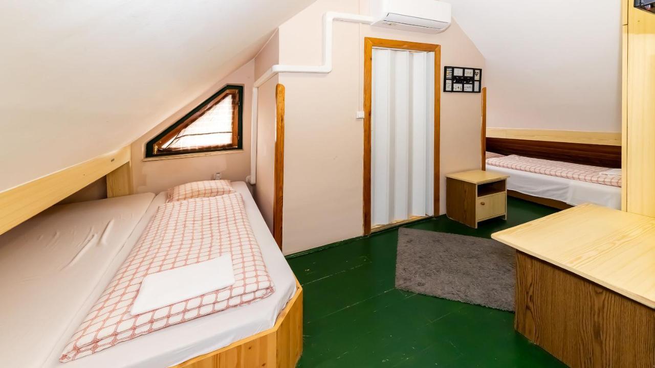 Bed and Breakfast Csillagtura Panzio Эгер Экстерьер фото