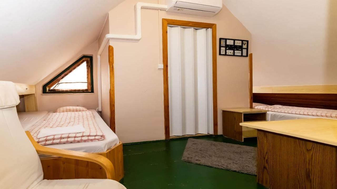 Bed and Breakfast Csillagtura Panzio Эгер Экстерьер фото