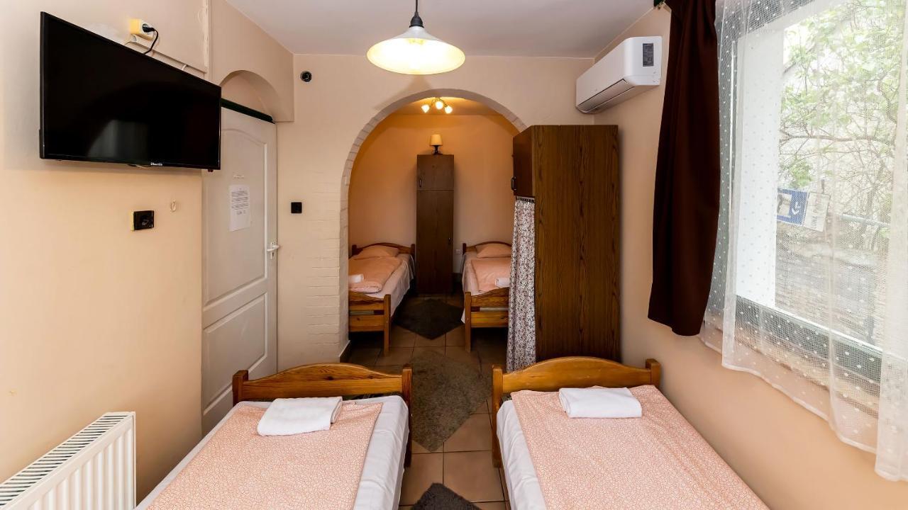 Bed and Breakfast Csillagtura Panzio Эгер Экстерьер фото
