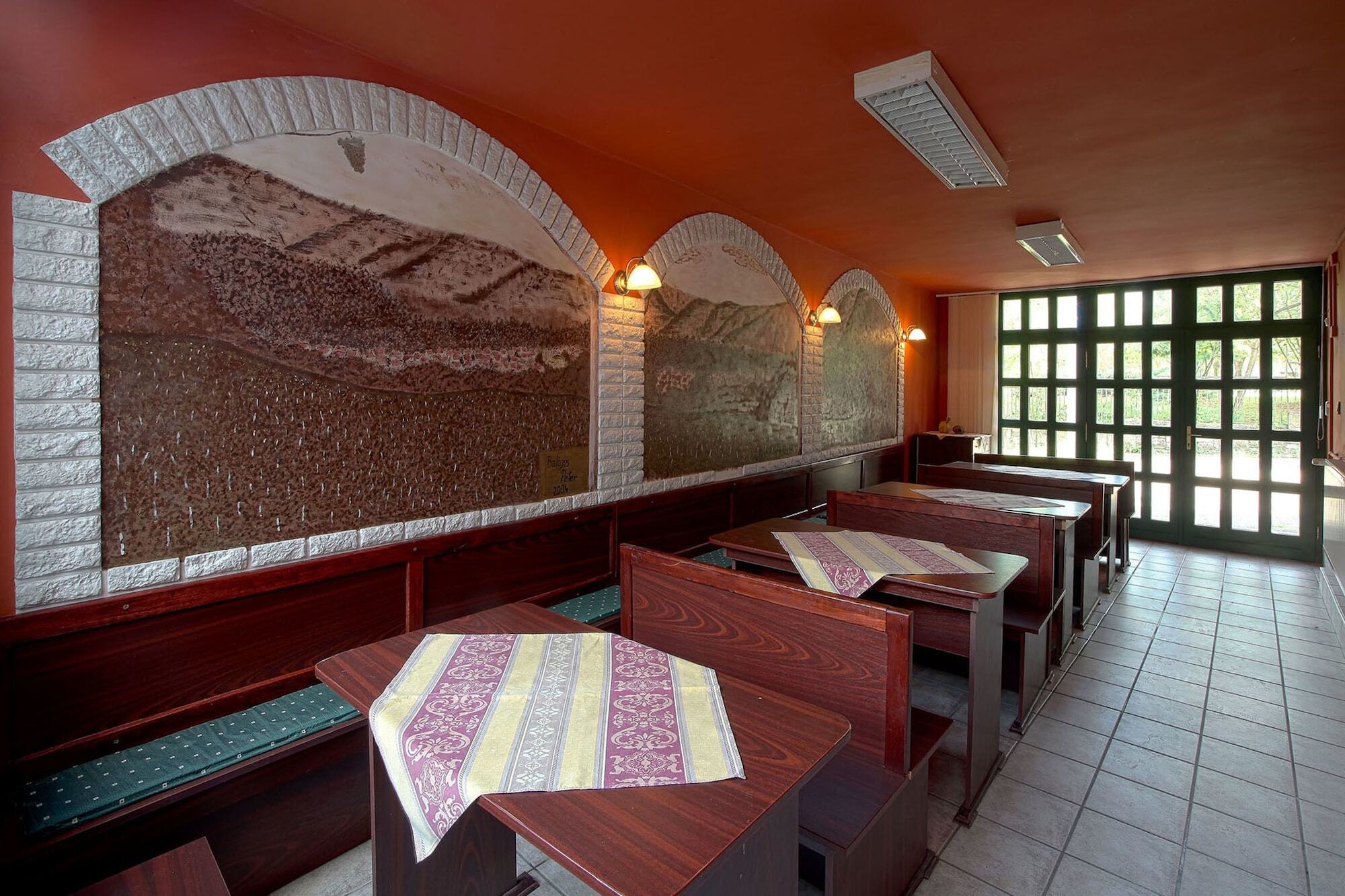 Bed and Breakfast Csillagtura Panzio Эгер Экстерьер фото